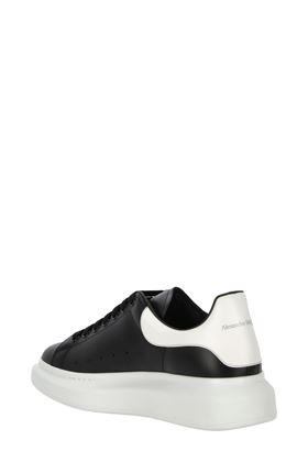 Sneaker Oversize da Uomo in Nero/bianco Alexander McQueen | 553680WHGP51070